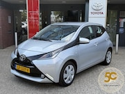 Toyota Aygo - 1.0 VVT-i x-play NL-AUTO EL-RAMEN CAMERA NAVI BLUETOOTH AIRC