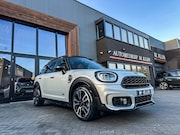 MINI Countryman - Mini Cooper S E ALL4 John Cooper Works 220pk/Chester Brown l