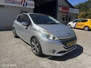 Peugeot 208 - 1.6 156PK Allure Navi+Leder