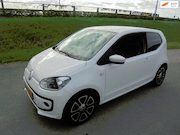 Volkswagen Up! - Volkswagen Up 1.0 benzine 3 deurs airco navigatie lmv 133.00