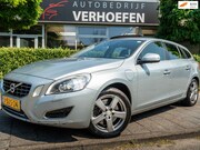 Volvo V60 - 2.4 D6 AWD Plug-In Hybrid Pure Limited - PANORAMADAK - AUTOM