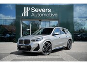BMW X1 - sDrive18i M Sportpakket | Panoramadak | Driving Assistant Pl