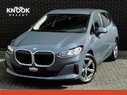 BMW 2-serie Active Tourer - 220i Automaat / Live Cockpit Professional / Navigatiesysteem