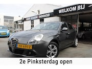 Alfa Romeo Giulietta - 1.4 T Distinctive | Airco | Cruise control | Parkeersensoren