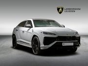 Lamborghini Urus - SE | Carbon roof | B&O | Akrapovič