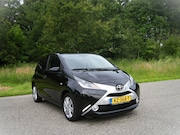 Toyota Aygo - 1.0 VVT-i x-sport . 5 Drs . Airco . Cruiscontrol . LMV . Sch