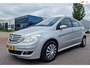 Mercedes-Benz B-klasse - 170 AUTOMAAT PSENSOR AIRCO 2 X SLEUTELS BOEKJES