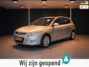 Hyundai i30 - 2.0i Style-schuifdak-airco-trekhaak-nieuwe koppeling-elek ra