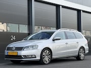 Volkswagen Passat - 1.6 TDI Highline Leer Navi Clima PDC