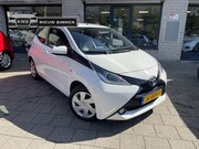 Toyota Aygo - 1.0 VVT-i X Play Camera Airco Nap