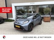 Toyota Aygo X - 1.0 VVT-i S-CVT Premium Undercover | JBL | Parkeersensoren