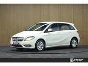 Mercedes-Benz B-klasse - 180 Ambition | Trekhaak | Parkeersensoren V+A | Stoelverwarm