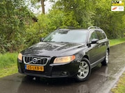 Volvo V70 - 2.5T Momentum | Automaat + Lederbekleding + Navigatie |