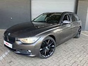 BMW 3-serie - Touring 320d High Executive XENON-LEDER-AH