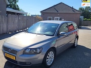 Volvo V50 - 2.4 Momentum, Clima, CruisC, Trekhaak, APK 06/27
