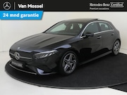 Mercedes-Benz A-klasse - 180 AMG Line Panoramadak / Keyless Entry / Parkeercamera / S