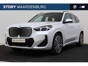 BMW iX1 - eDrive20 M Sport / Panoramadak / Sportstoelen / Comfort Acce