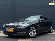 BMW 5-serie - 528i High Executive | Leder | Stoelverwarming | Head-Up