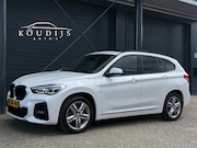 BMW X1 - XDrive20i High Executive, M-sport, Shadow-line, Panodak, Hea