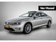 Volkswagen Passat - 1.4 TSI GTE Connected Series Plus | Apple Carplay / Android