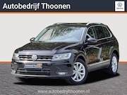 Volkswagen Tiguan - 2.0 TSI 4Motion Highline Business R | Trekhaak | Camera | St