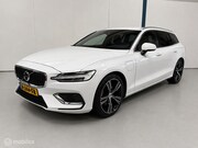 Volvo V60 - 2.0 T6 Twin Engine AWD Inscription NL-AUTO / LEER