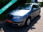 Skoda Fabia - 1.4-16V Sedan Automaat 2e eig. Airco Cruise Trekhaak