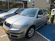 Skoda Fabia - 1.4-16V Spirit+2007 (VEER VOOR GEBROKEN, DUS GEEN APK)