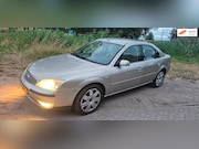 Ford Mondeo - 2.0-16V Ghia Executive automaat