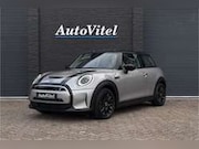 MINI Cooper S - 33 kWh | Camera | Unieke bekleding | Stoelverwarmi