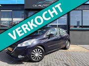 Peugeot 208 - 1.2 VTi Envy Airco navi Cruise Pdc Trekhaak Dealer onderhoud