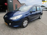 Peugeot 307 - Break 1.6-16V XT airco, trekhaak cv cruise, mooi
