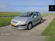 Peugeot 307 - 1.6-16V Gentry