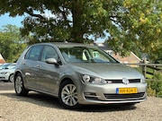 Volkswagen Golf - 1.0 TSI Comfortline | Cruise + Clima + Navi nu € 7.975,