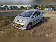 Peugeot 107 - 1.0-12V XS