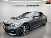 BMW 3-serie - 320i High Executive M-Sport Acc Stoelverwarming
