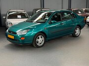 Ford Focus - 1.6-16V Ghia Automaat NAP
