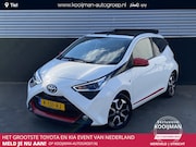 Toyota Aygo - 1.0 VVT-i x-joy cabrio auto met rode accenten en een Cabriod