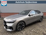 BMW 5-serie - 550e xDrive | M Sportpakket Pro | 21inch | HUD | B&W | Panor