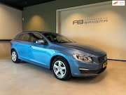 Volvo V60 - 1.6 D2 KINETIC-uitv/CLIMA AIRCO/NAVIGATIE/CRUISE CONTROL/LM-