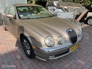 Jaguar S-Type - 2.5 V6 Executive AUTO MOET AAN GELAST WORDEN VOOR DE APK ZO