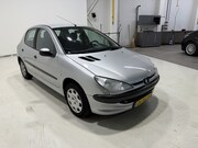 Peugeot 206 - 1.4 XT