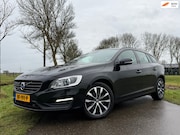 Volvo V60 - 2.0 D4 Summum Automaat | Leder | BLIS | Navi | Stoelverwarmi