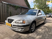 Hyundai Elantra - 1.6i-16V Dynamic - automaat - airco - nap
