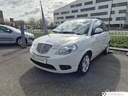 Lancia Ypsilon - 1.4-16V Platino