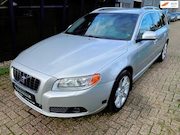 Volvo V70 - 3.0 T6 AWD Summum Automaat LEER / NAVI / YOUNGTIMER