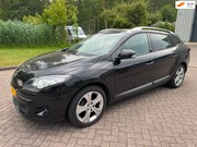 Renault Mégane - Estate 1.4 TCe Parisienne//CRUISECLIMA/NAVI/TREKHAAK AFNEEMB
