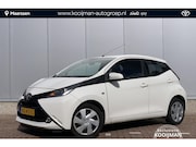 Toyota Aygo - 1.0 VVT-i x-play / Camera / Bluetooth / AC