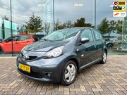 Toyota Aygo - 1.0-12V 5-deurs Sport, NAP, Airco, Bluetooth