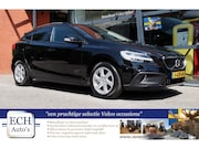 Volvo V40 Cross Country - 2.0 T3 152 pk Nordic+ Navi, Stoelverwarming, LED, Trekhaak